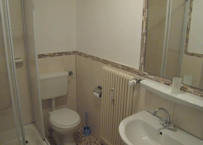 Morbach Hillside Mansion Casa vacanze