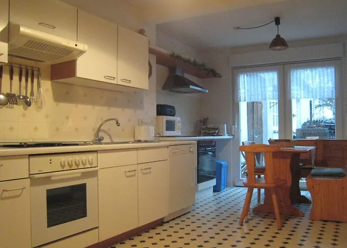 Morbach Hillside Mansion Casa vacanze